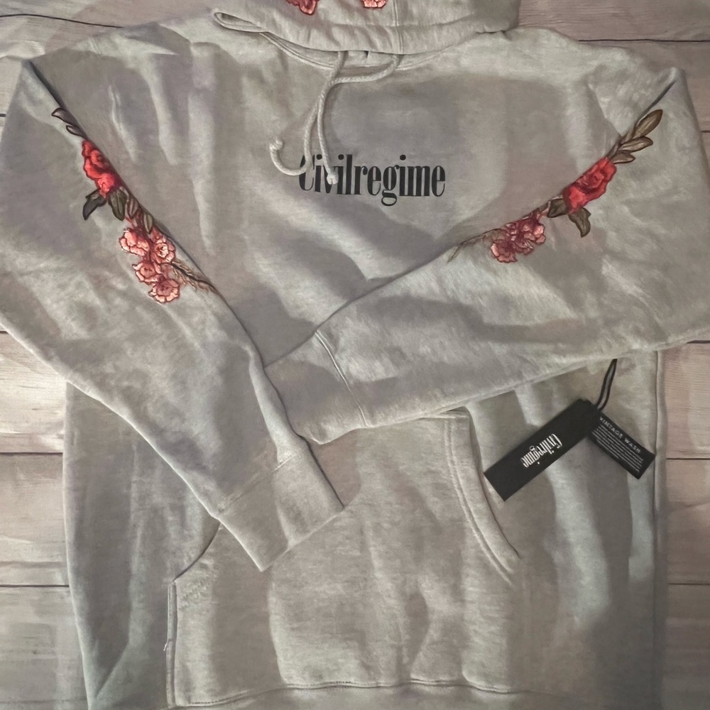 Civil Regime Limited Edition Rose Vault NWT
Unisex M  
roses on sleeves  & hood